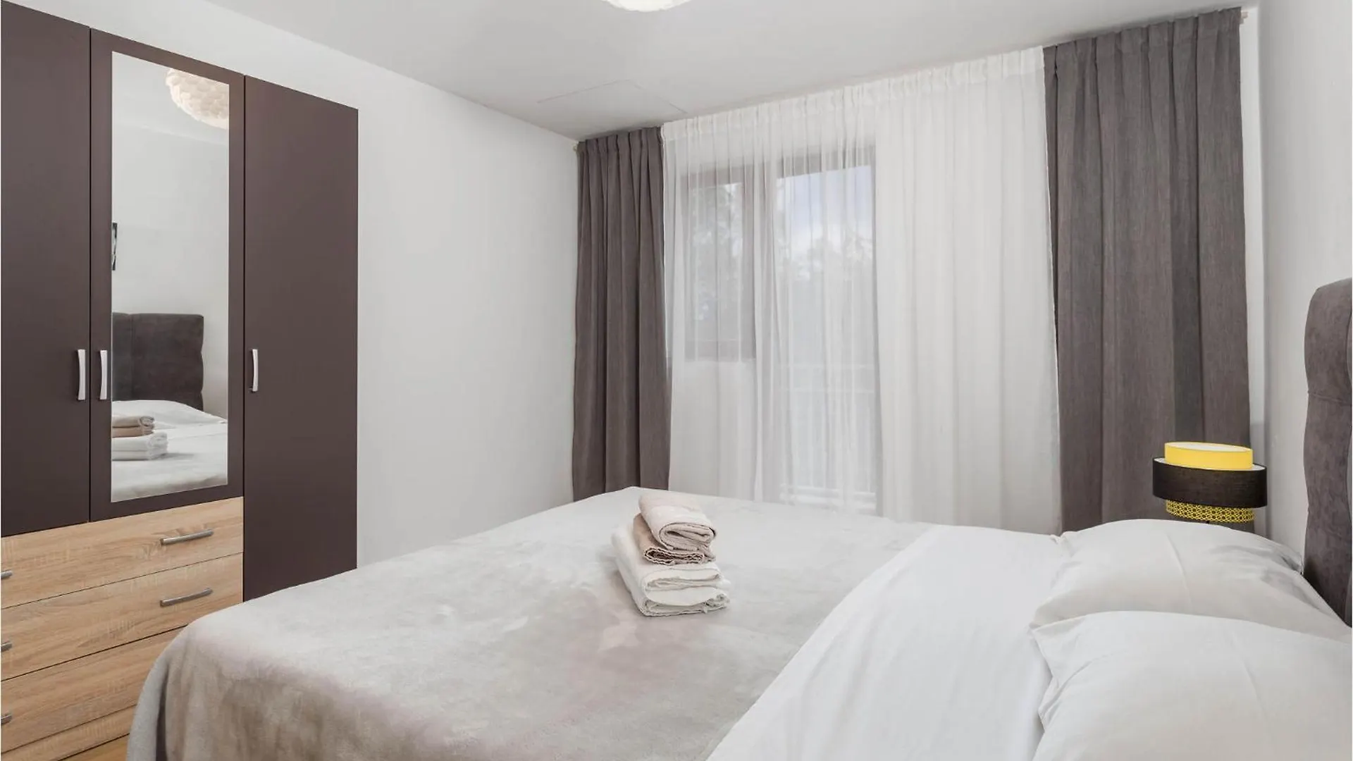 Cozy Apartment In Lovran With Wifi
