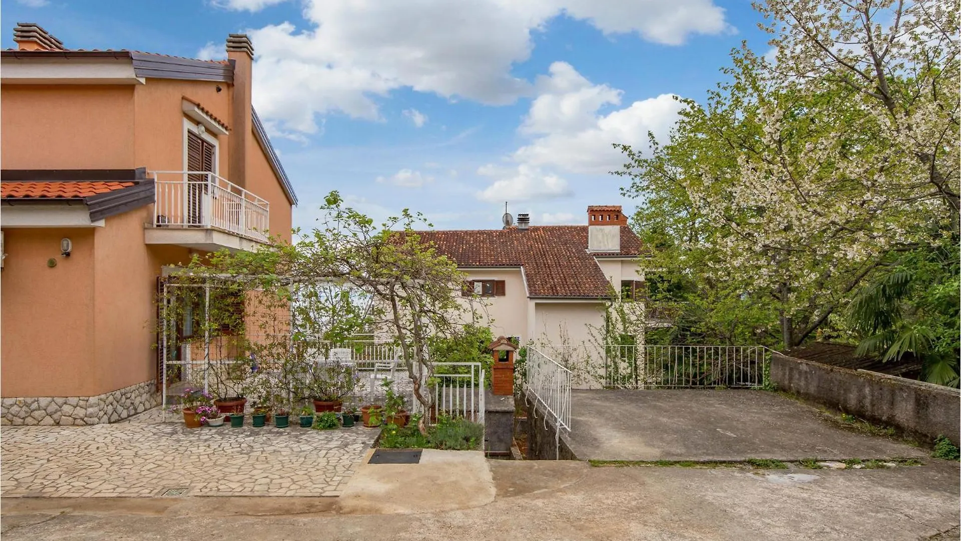 Cozy Apartment In Lovran With Wifi 0*,  Croatia